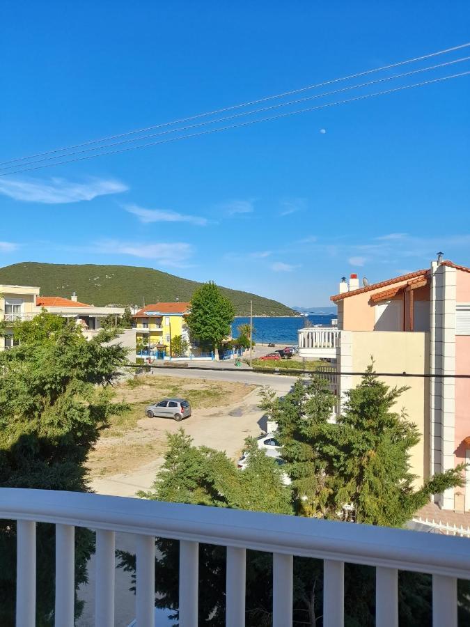 El Sol Apartment Néa Péramos Екстериор снимка