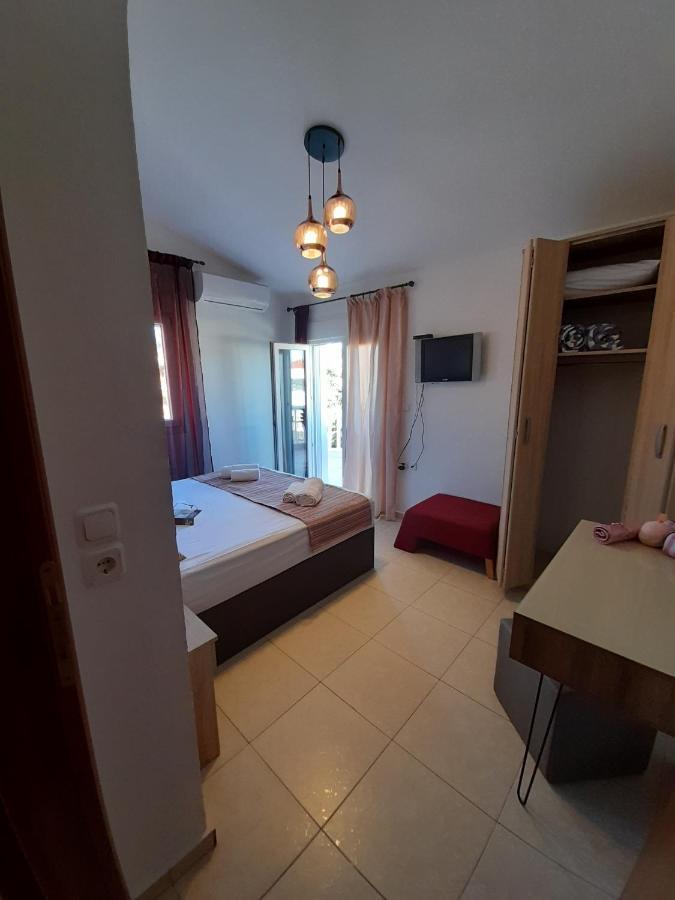 El Sol Apartment Néa Péramos Екстериор снимка