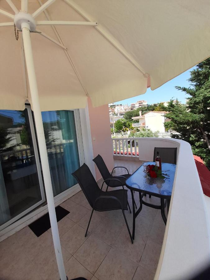 El Sol Apartment Néa Péramos Екстериор снимка