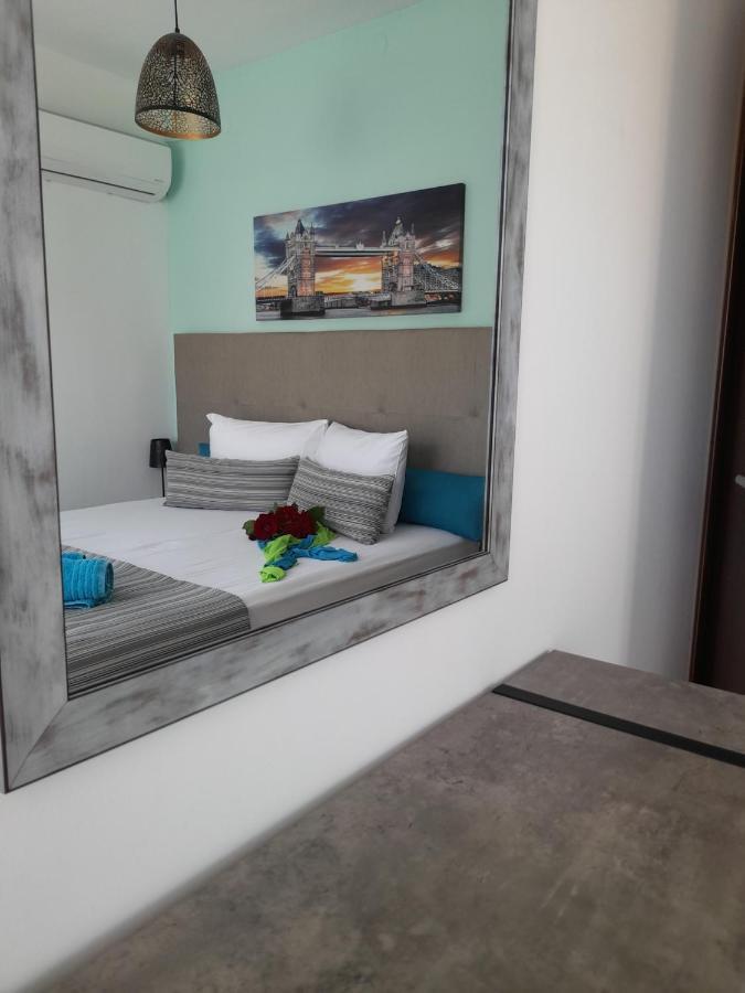 El Sol Apartment Néa Péramos Екстериор снимка