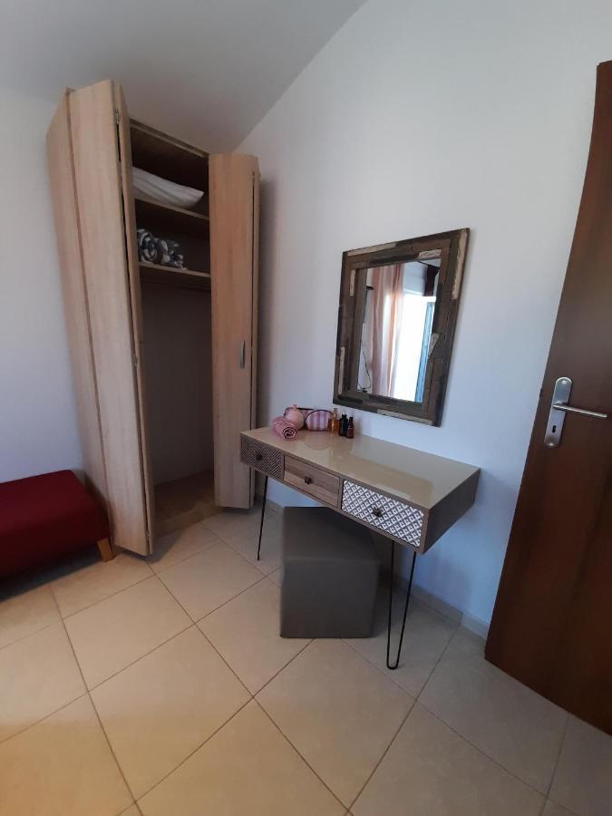 El Sol Apartment Néa Péramos Екстериор снимка