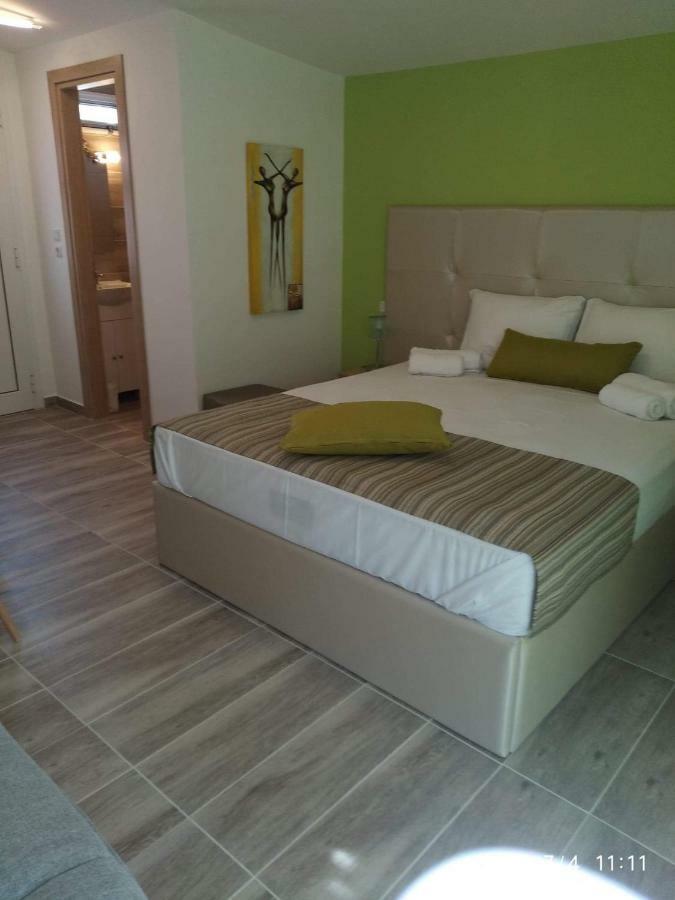 El Sol Apartment Néa Péramos Екстериор снимка