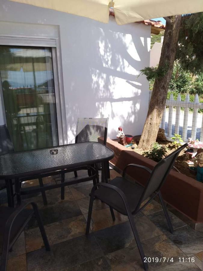 El Sol Apartment Néa Péramos Екстериор снимка