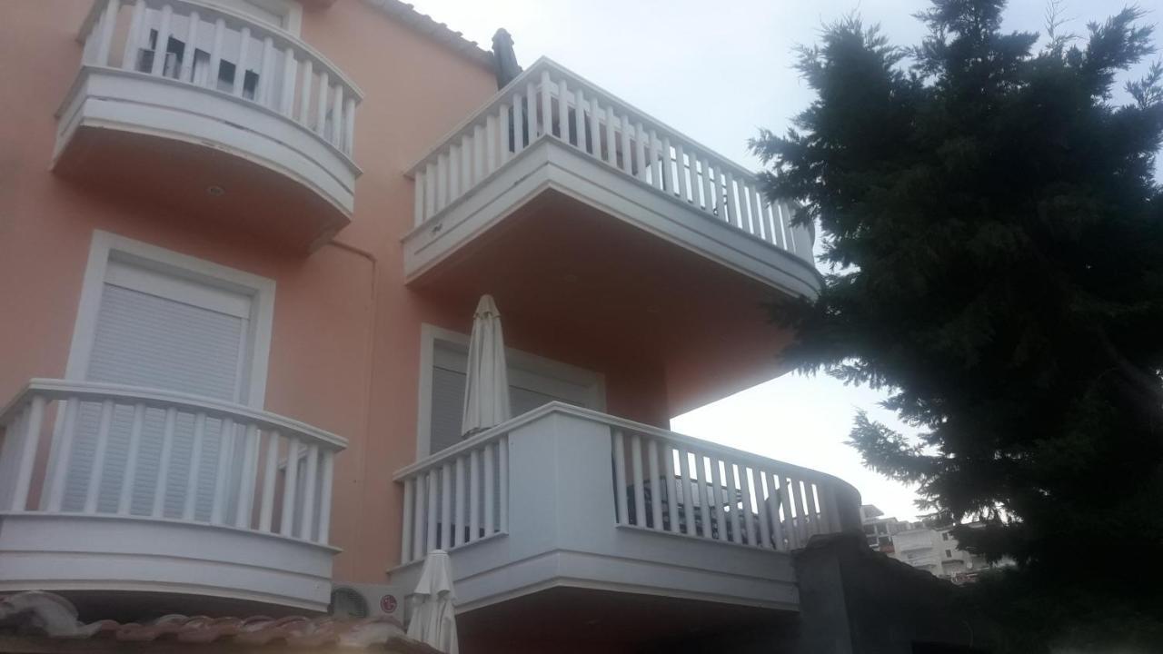 El Sol Apartment Néa Péramos Екстериор снимка