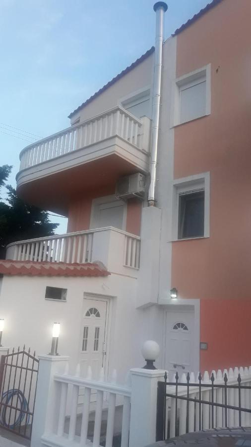 El Sol Apartment Néa Péramos Екстериор снимка